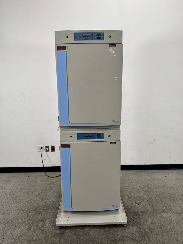 Image of Thermo Scientific Forma Steri-Cycle Doublestack CO2 Incubator